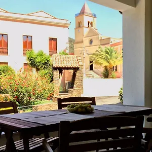  Apartment Vacanze La Pavoncella Italy